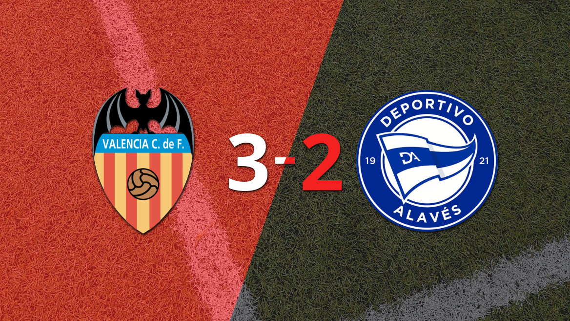 Lucas Boyé marcó un doblete, pero Alavés perdió con Valencia por un gol agónico