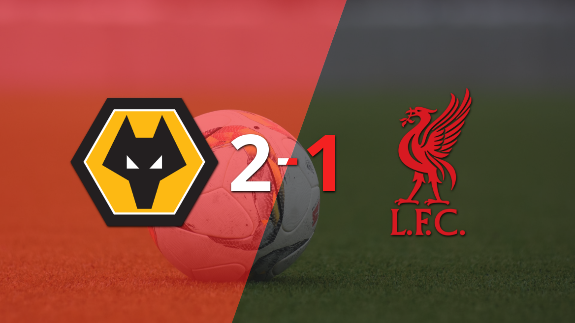 Liverpool no pudo con Wolverhampton y perdió 2 a 1 tras gol agónico