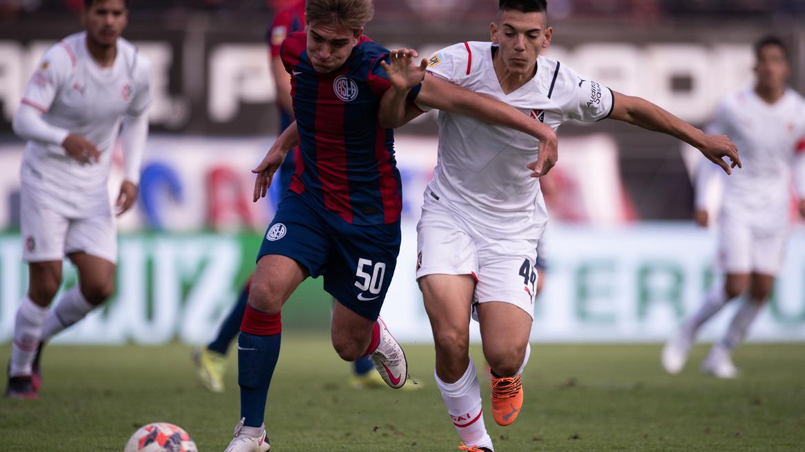 San Lorenzo y Deportivo Cuenca se encuentran en la fecha 2 del grupo D